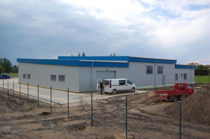 8855 BATTERY CENTER