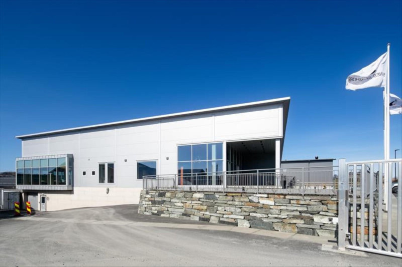 NO0383 Bremnes Seashore Hall 0