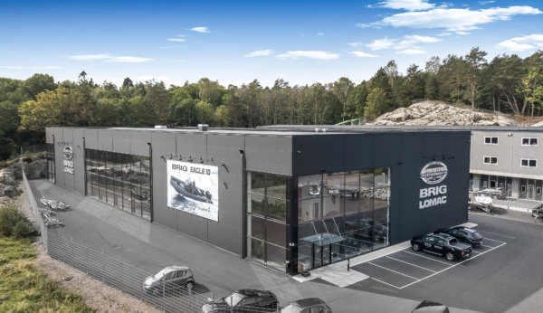 Affärsbyggnader och butiker LLENTAB